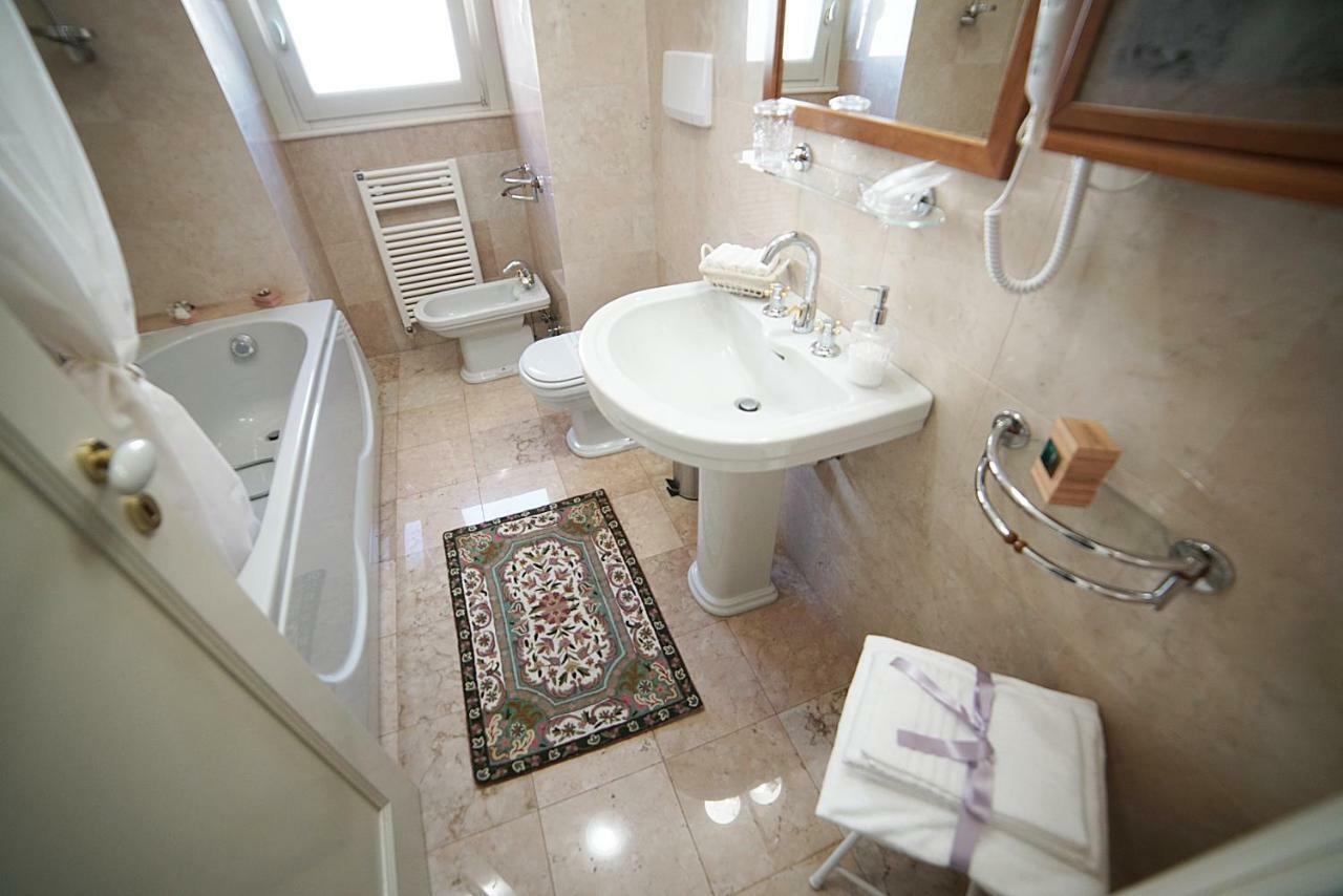 Dimora Del Sedile Hotel Matera Ngoại thất bức ảnh